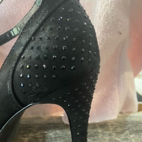 Black Pumps with Rhinestone accented heels - Picture 4 of 14